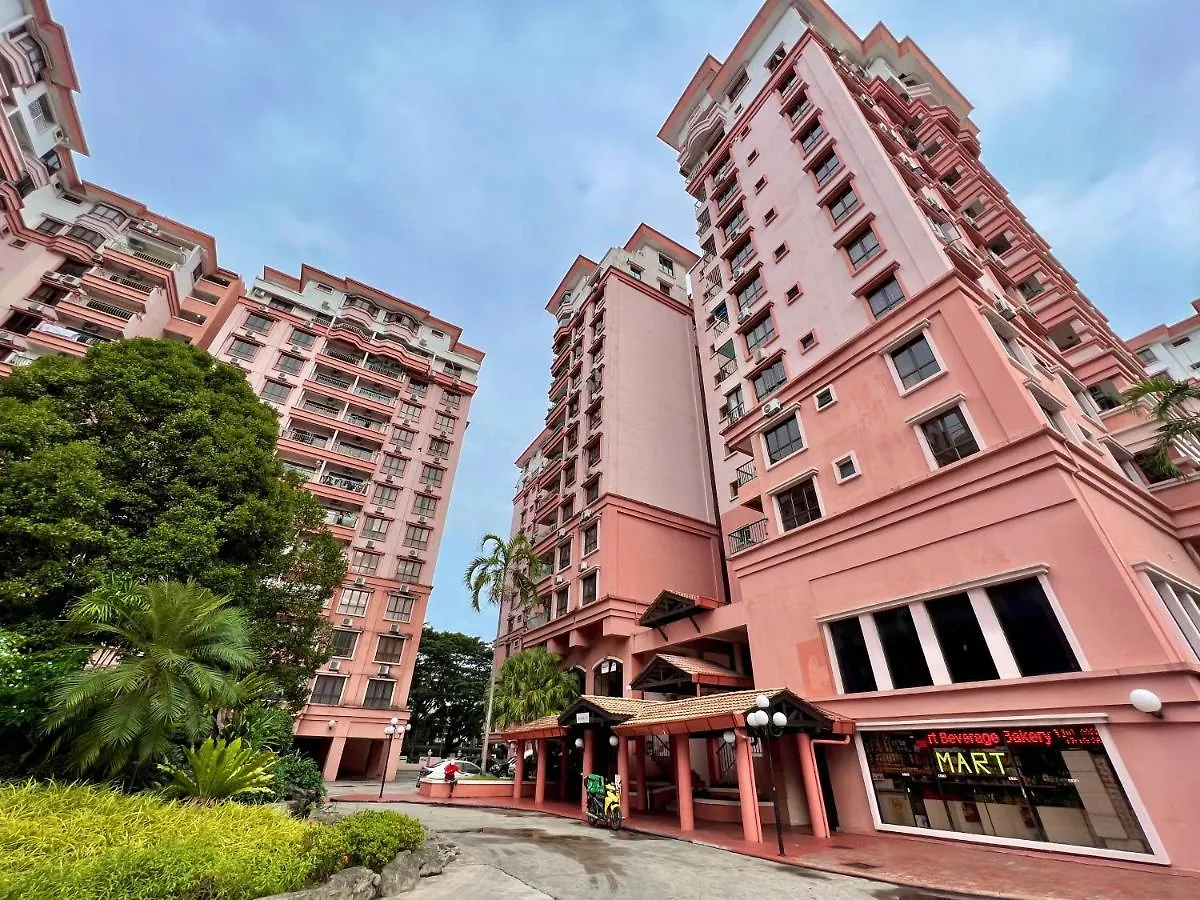 Penthouse Marina Court Vacation Home 4 Bedrooms Kota Kinabalu 14Pax 0*,